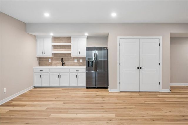 5782 NW Black Oak Court, Parkville, MO 64152