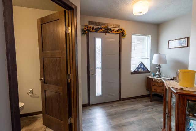 6500 W 6th Pl Place, Sioux Falls, SD 57107