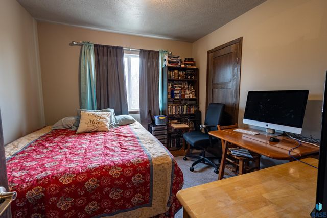 6500 W 6th Pl Place, Sioux Falls, SD 57107