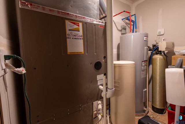 6500 W 6th Pl Place, Sioux Falls, SD 57107