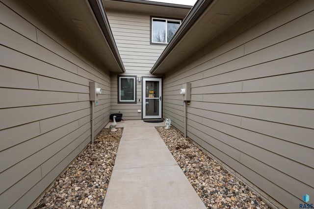 6500 W 6th Pl Place, Sioux Falls, SD 57107