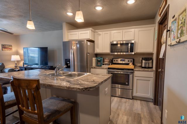 6500 W 6th Pl Place, Sioux Falls, SD 57107