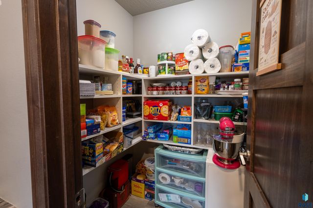 6500 W 6th Pl Place, Sioux Falls, SD 57107