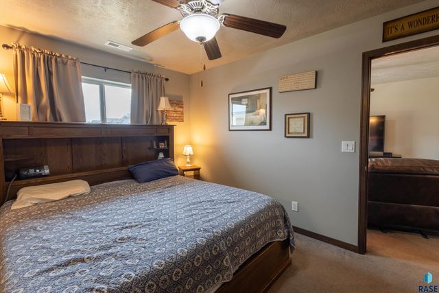 6500 W 6th Pl Place, Sioux Falls, SD 57107