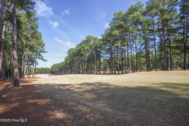 40 Greyabbey Drive, Pinehurst, NC 28374