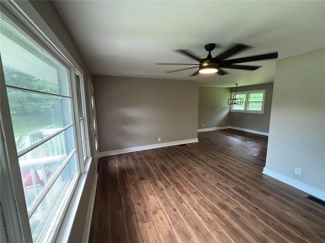 115 Pineview Lane, Hartwell, GA 30643