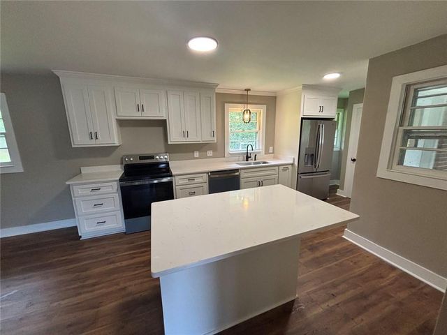 115 Pineview Lane, Hartwell, GA 30643