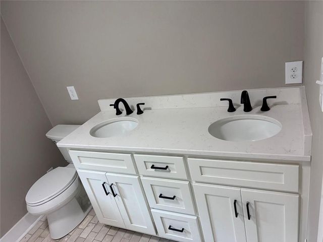 115 Pineview Lane, Hartwell, GA 30643