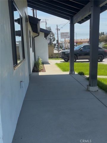 8235 Alameda St, Downey, CA 90242