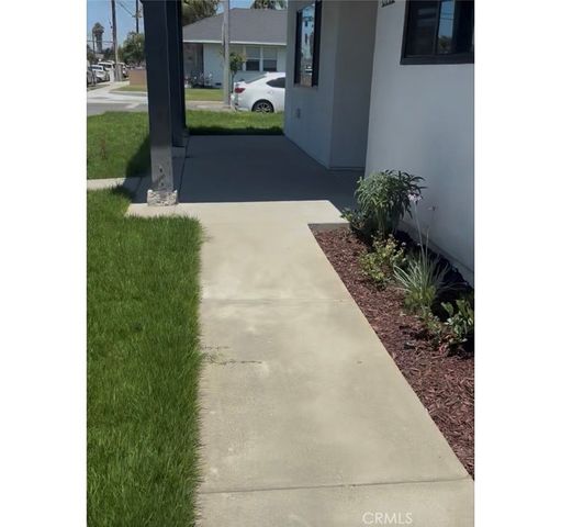 8235 Alameda St, Downey, CA 90242