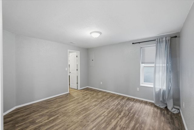 911 N Trail Drive Cir, Mulvane, KS 67110