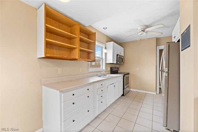 16 Palmetto Avenue, Akron, OH 44301