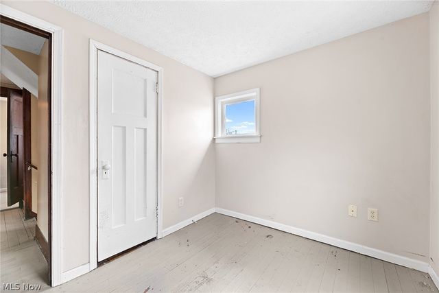 16 Palmetto Avenue, Akron, OH 44301