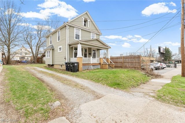 16 Palmetto Avenue, Akron, OH 44301