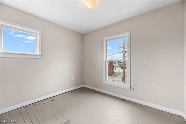 16 Palmetto Avenue, Akron, OH 44301