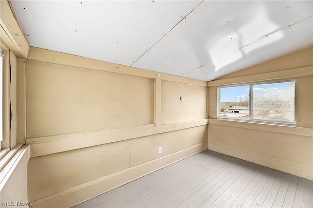 16 Palmetto Avenue, Akron, OH 44301