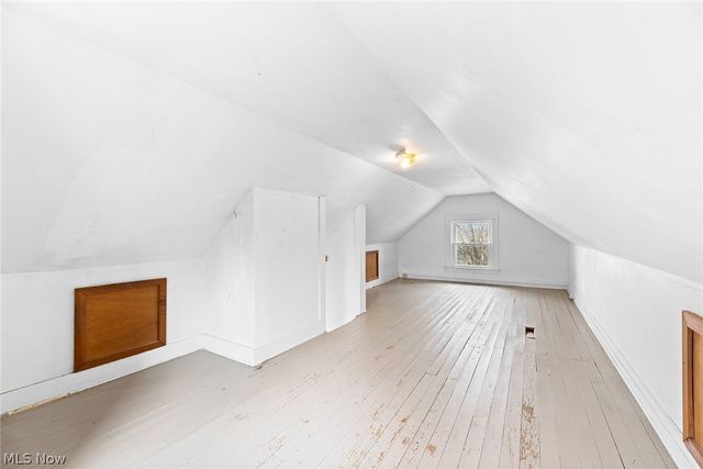 16 Palmetto Avenue, Akron, OH 44301