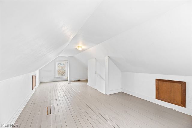 16 Palmetto Avenue, Akron, OH 44301