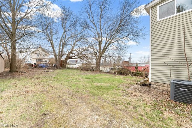 16 Palmetto Avenue, Akron, OH 44301