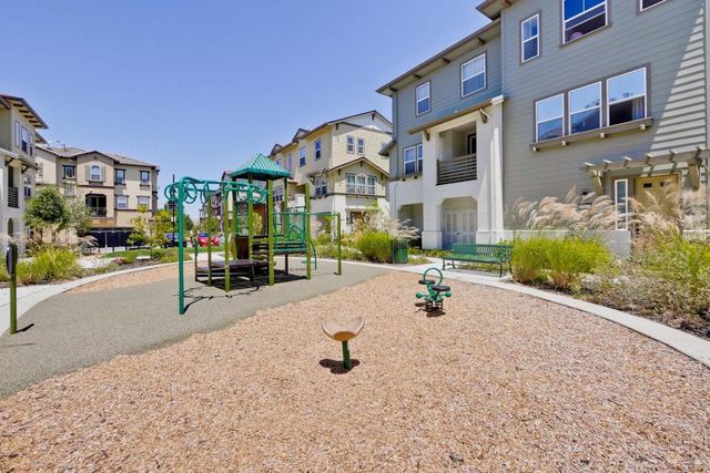 2104 Vincenzo, San Jose, CA 95133