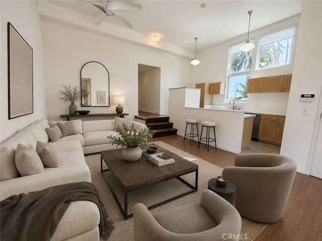 323 E Dayman 3, Long Beach, CA 90806