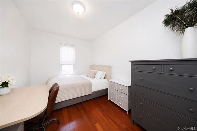 815 Avenue U, Brooklyn, NY 11223