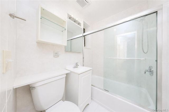 815 Avenue U, Brooklyn, NY 11223