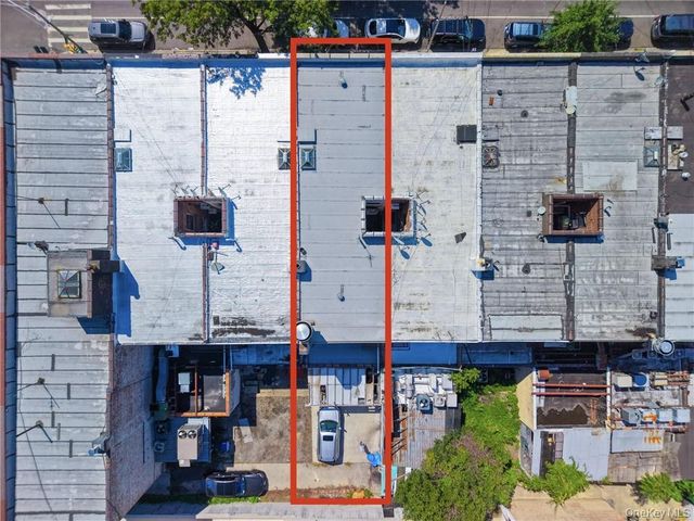 815 Avenue U, Brooklyn, NY 11223