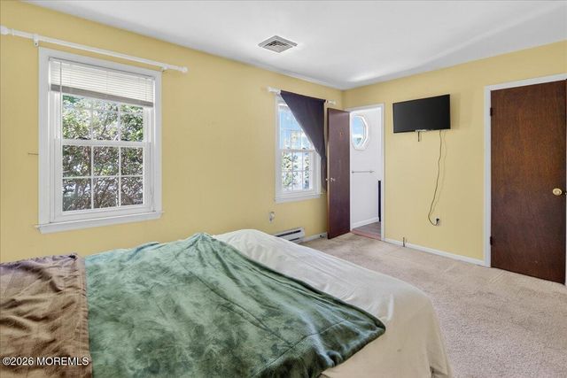 113 Lubbers Lane, Manahawkin, NJ 08050