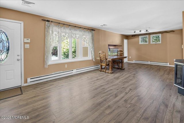 113 Lubbers Lane, Manahawkin, NJ 08050