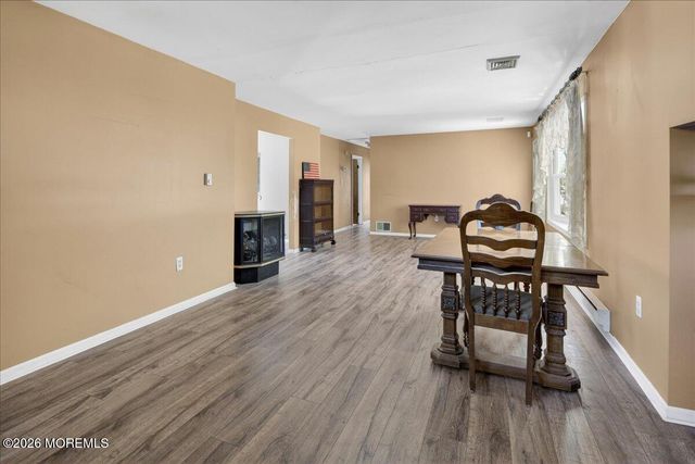 113 Lubbers Lane, Manahawkin, NJ 08050
