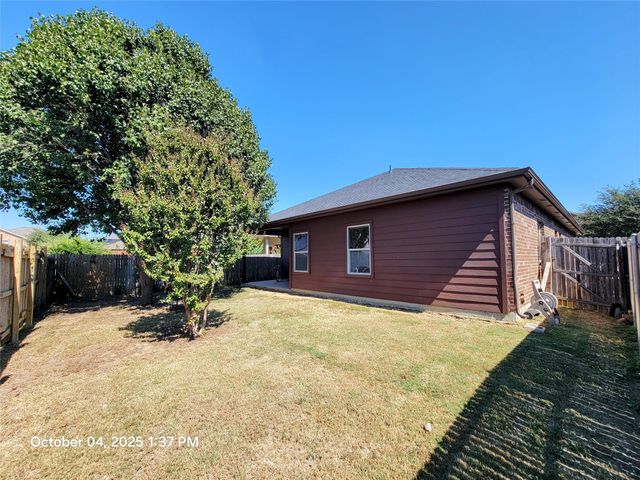 912 Iona Drive, Fort Worth, TX 76120