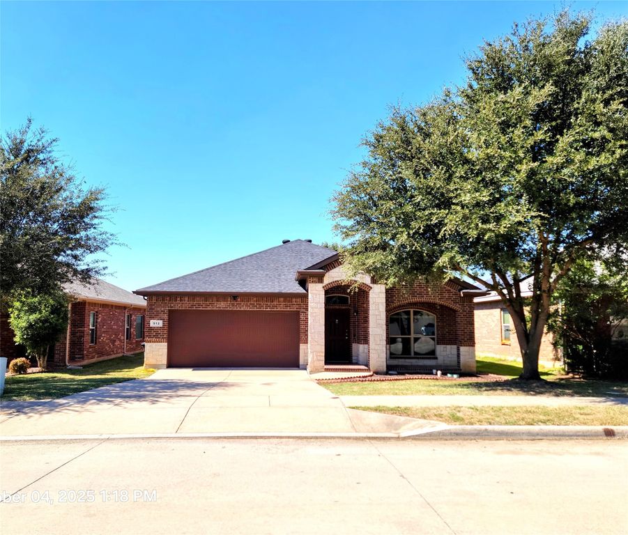 912 Iona Drive, Fort Worth, TX 76120