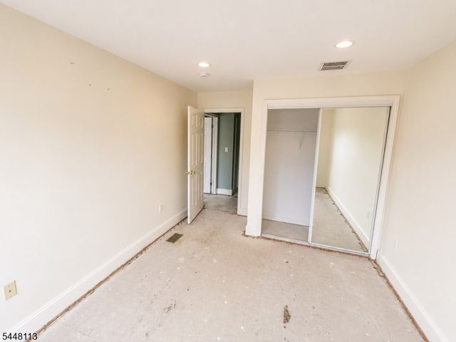 810 Firethorn Dr E2, Union Twp., NJ 07083