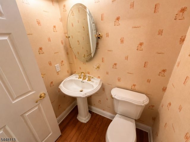 810 Firethorn Dr E2, Union Twp., NJ 07083