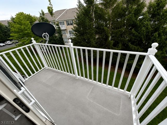 810 Firethorn Dr E2, Union Twp., NJ 07083