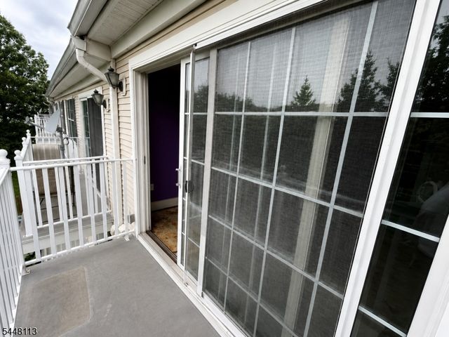 810 Firethorn Dr E2, Union Twp., NJ 07083
