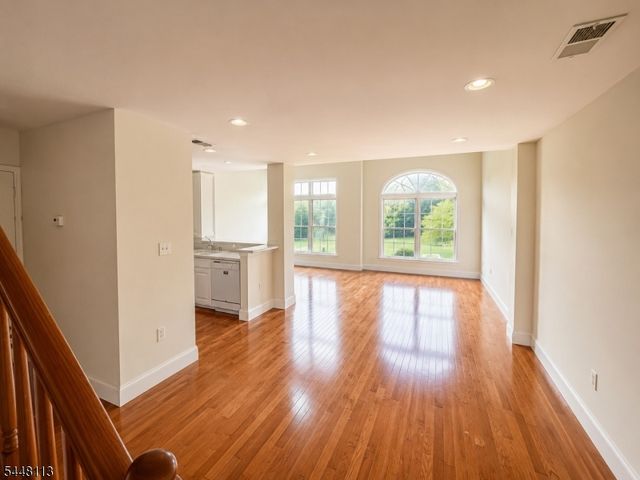810 Firethorn Dr E2, Union Twp., NJ 07083