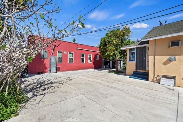 1174 W 38th, Los Angeles, CA 90037
