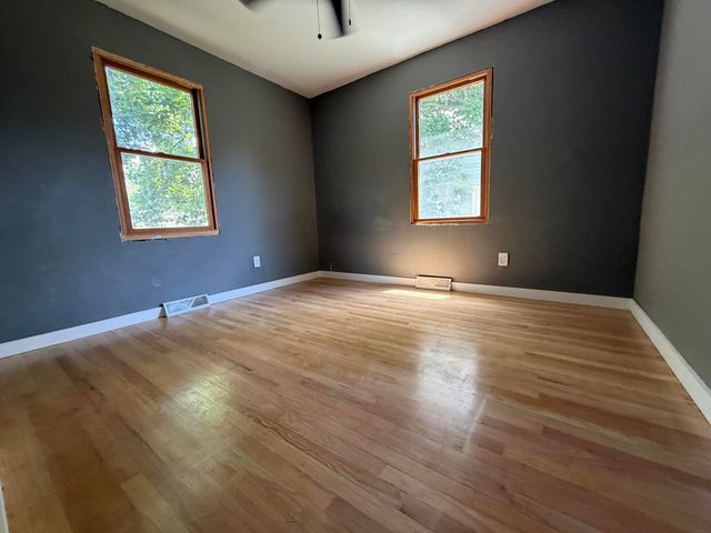 102 Northview Drive, Valparaiso, IN 46383