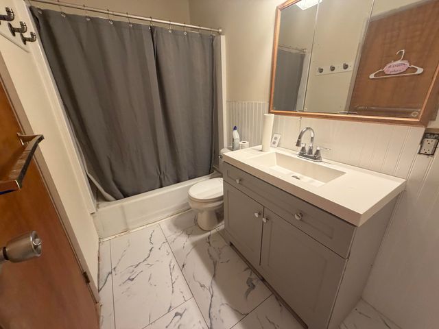 102 Northview Drive, Valparaiso, IN 46383