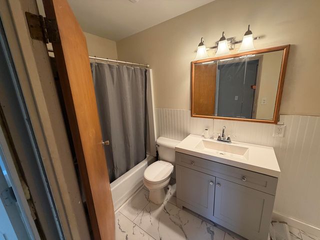 102 Northview Drive, Valparaiso, IN 46383
