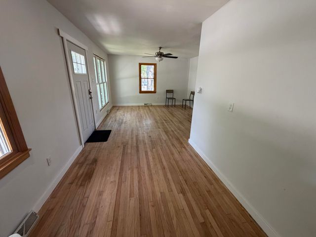 102 Northview Drive, Valparaiso, IN 46383