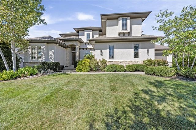 16408 Rosehill Street, Overland Park, KS 66221