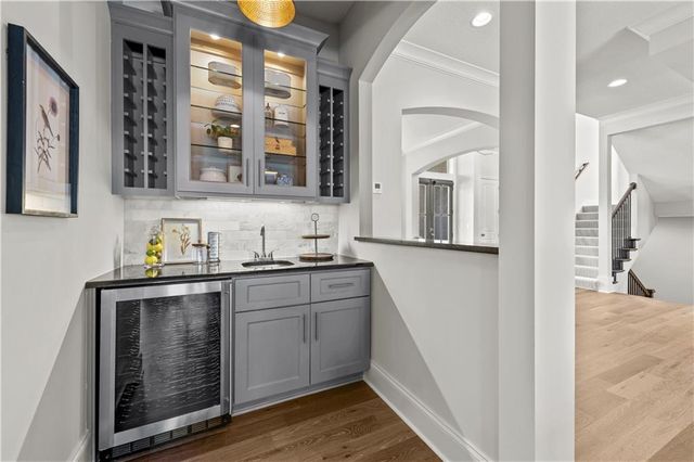 16408 Rosehill Street, Overland Park, KS 66221