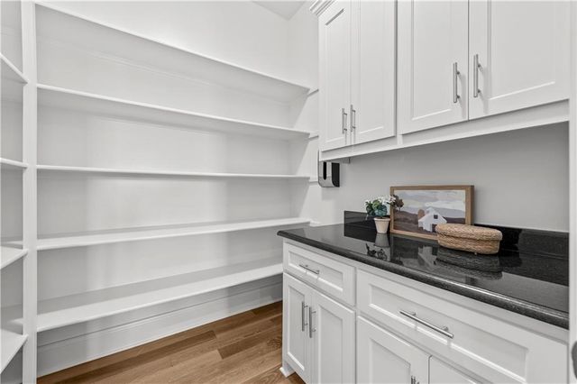 16408 Rosehill Street, Overland Park, KS 66221