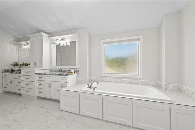 16408 Rosehill Street, Overland Park, KS 66221