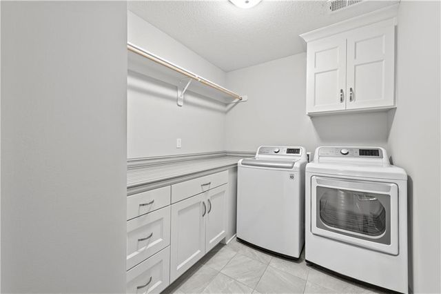 16408 Rosehill Street, Overland Park, KS 66221