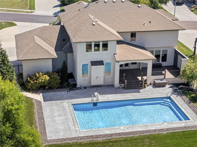 16408 Rosehill Street, Overland Park, KS 66221