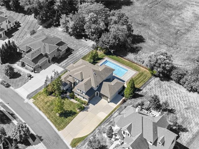 16408 Rosehill Street, Overland Park, KS 66221